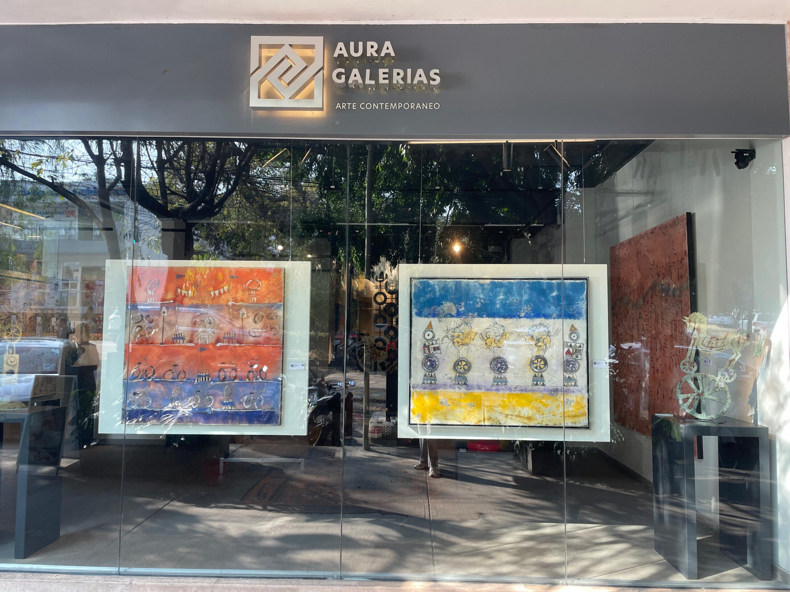 Obras de arte disponibles para compra en galería de arte contemporáneo