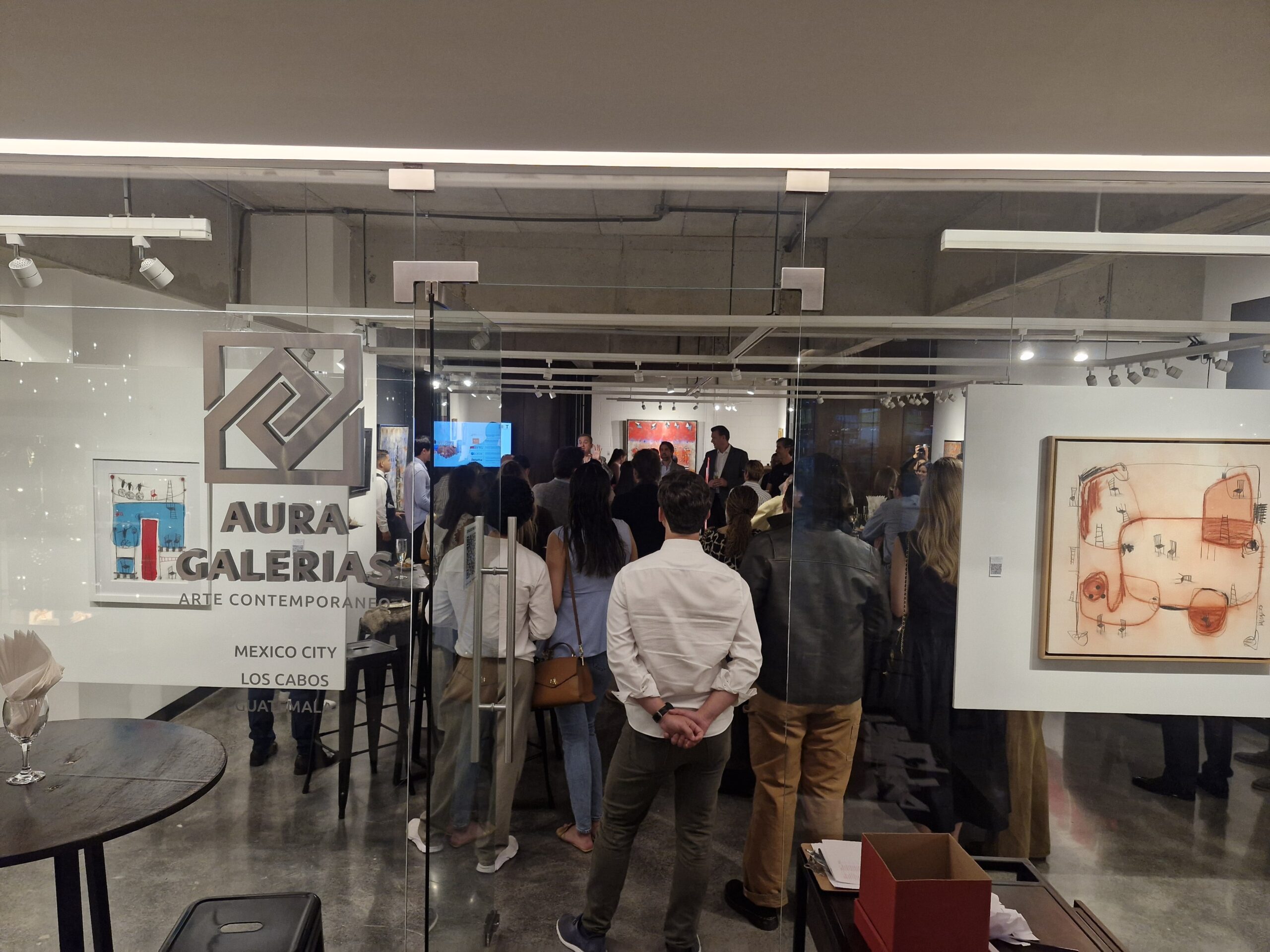 Cuadros contemporáneos para proyectos de interiorismo corporativo